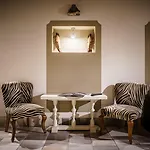 Le Meraviglie Di Alice Affittacamere 3*