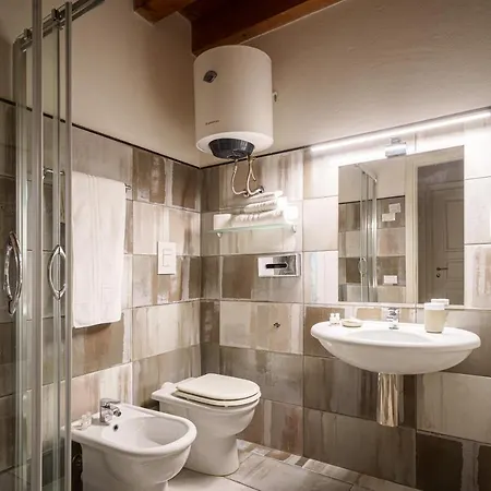 Le Meraviglie Di Alice בית הארחה 3*